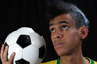 开云中国大陆-校园足球缺乏横向联赛结构支撑，我国校园足球训练存在的问题